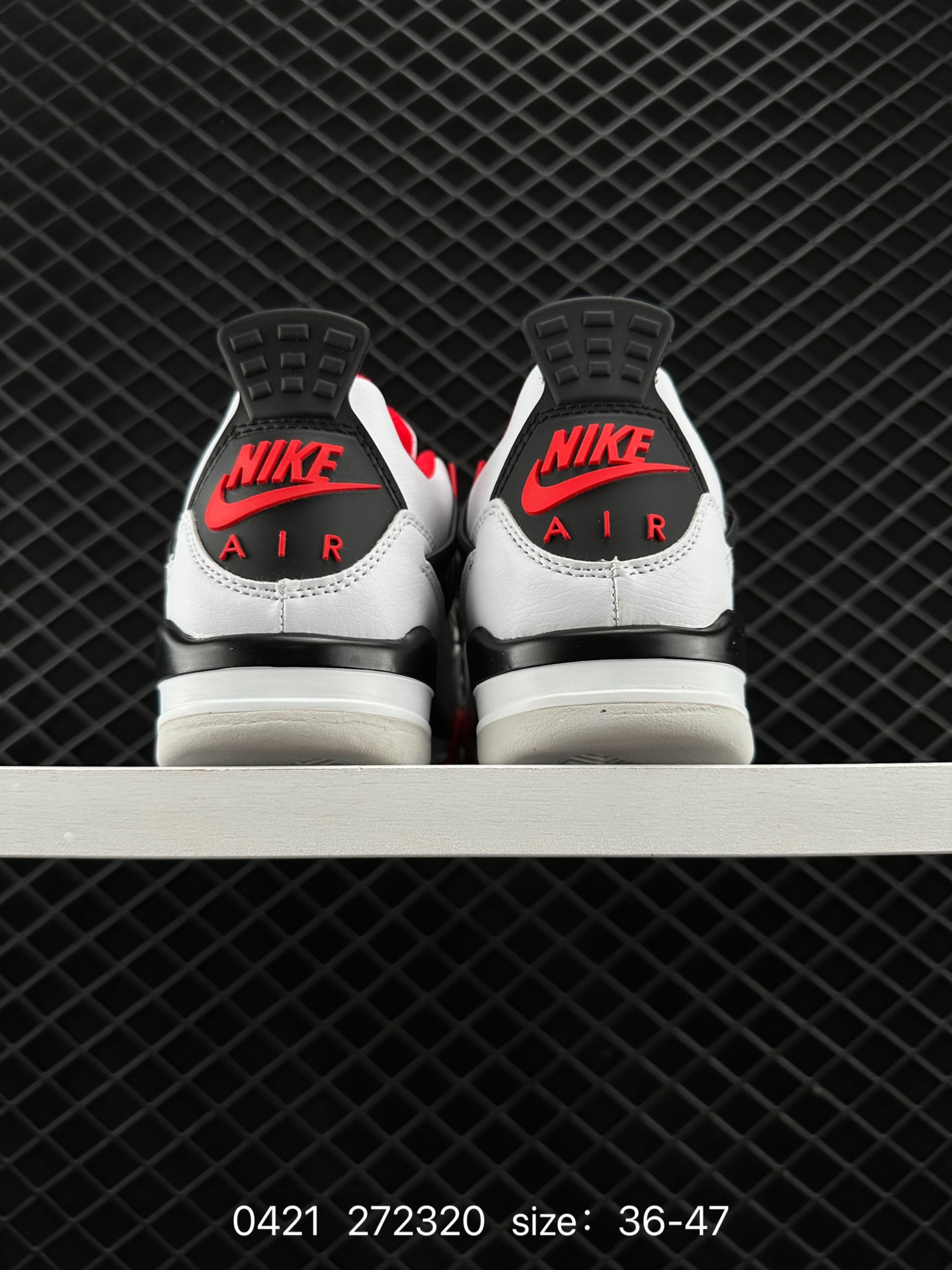 Nike Air Jordan 4 Retro OG”Fire Red“